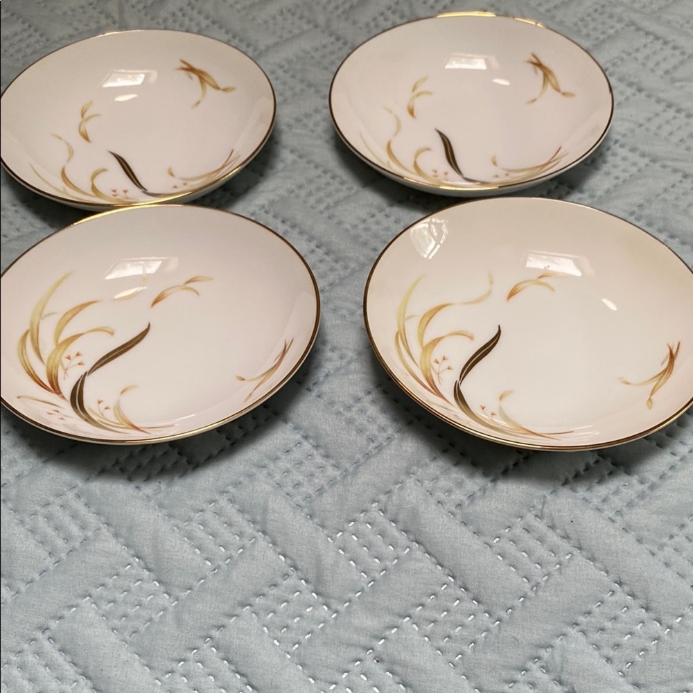 Vintage Meito China - 4 piece of Keepsake Sauce/dessert bowls